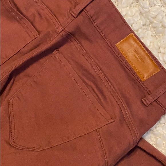 Vero Moda Slim-Fit Push-Up Jeans - Picture 3 of 8